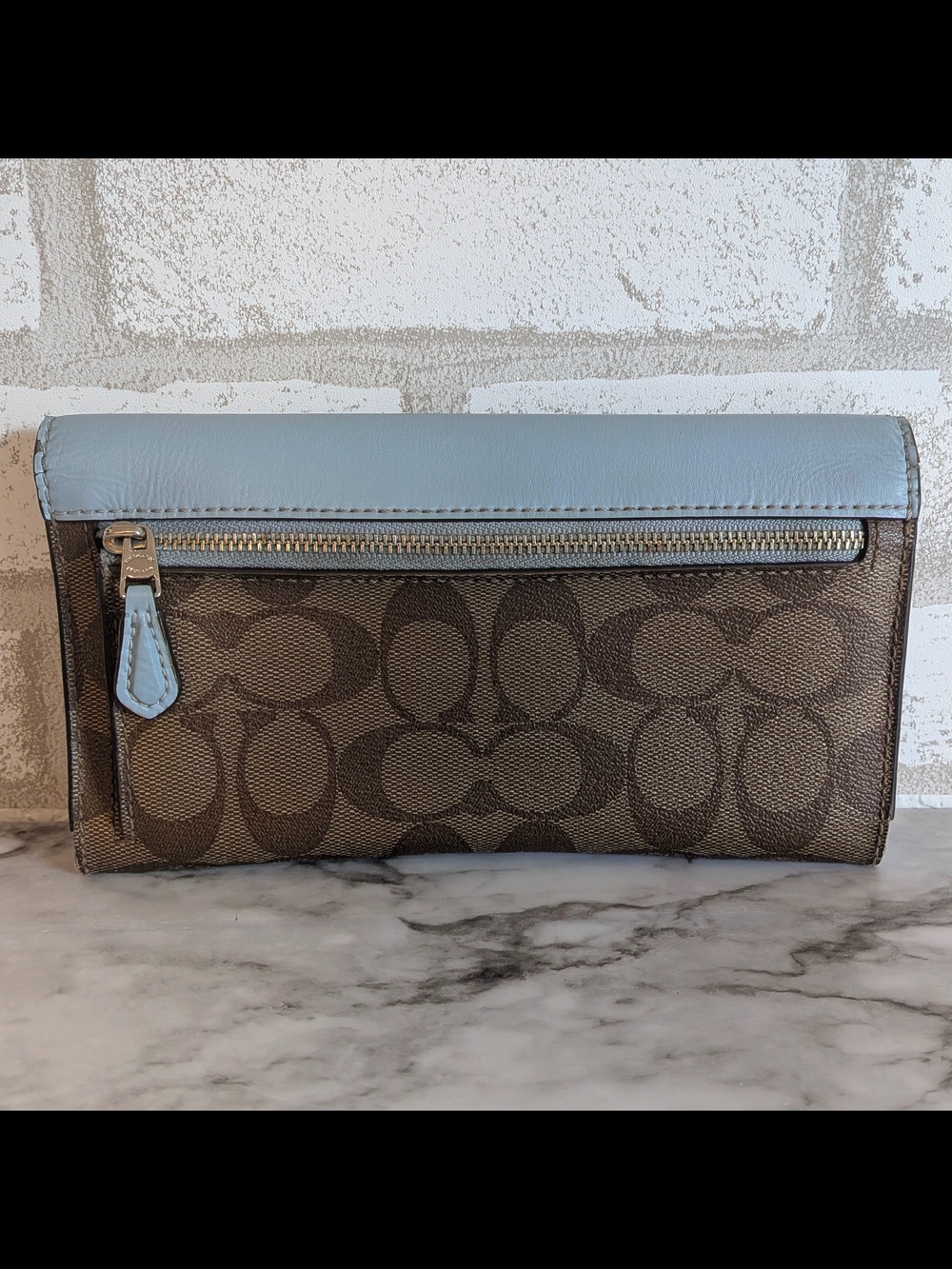 Coach Light Blue Leather & Signature Brown Continental Wallet - Picture 2 of 4